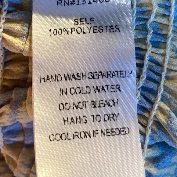 Fate SZ S Silky baby blue & Ivory  button front gathered waist puff sleeve top - Picture 8 of 9